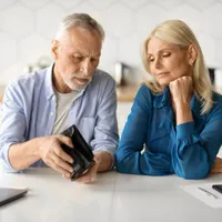 Sunt bani pentru pensie crescute la Mica Recalculare? Guvernul, anunț care dă fiori pensionarilor  - Foto: Freepik