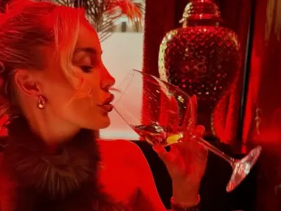 FOTO Olivia Holder i-a lăsat pe toți ”cu gura căscată”: a ajuns la București. ”Ireal!”