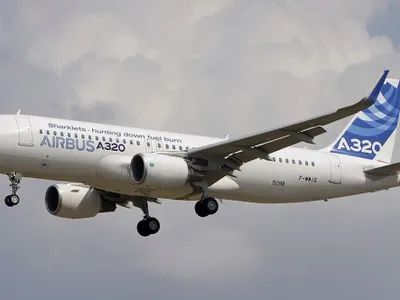 Mii de avioane au nevoie urgentă de soft nou! O companie folosită de foarte des români e afectată