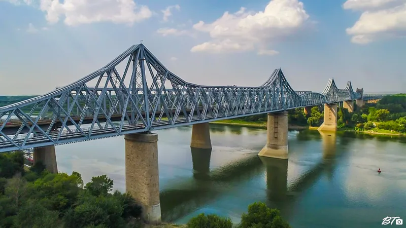 CNAIR: Lucrările la calea de rulare la Podul de la Cernavodă se reiau din octombrie/FOTO: Facebook/Podul Anghel Saligny