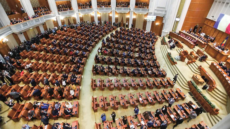 Parlamentul are peste 100 de directori și șefi care primesc spor pentru condiții vătămătoare de muncă - Foto: INQUAM PHOTOS/ Adriana Neagoe