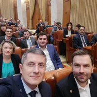 Dan Barna, la votul pentru moțiunea anti Dăncilă. Foto pagina personală Facebook
