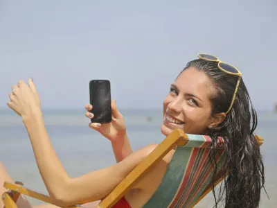 Românii vor primi 800 de lei vouchere de vacanţă. Cum pot fi folosiţi aceşti bani? - Foto: Pexels/Andrea Piacquadio