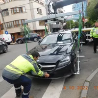 Ridicare mașini parcate ilegal în Sectorul 1. /Foto: Clotilde Armand