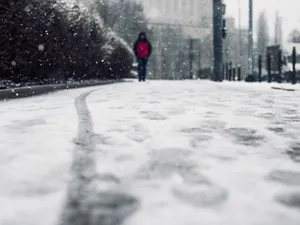 METEO Averizare de ninsori, ger și viscol. Vreme rea în 18 județe și București - Foto: Freepik.com (rol ilustrativ)