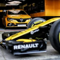 Noul Mégane RS Trophy vine în culoarea iconică a versiunilor Trophy, Liquid Yellow.