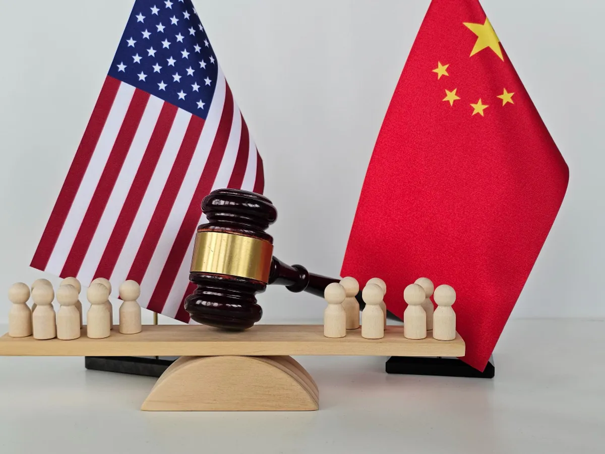 Cum poate China să învingă Pentagonul folosind instanțele americane