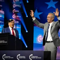 Kennedy Jr, antivaccinist și fan al teoriilor conspirației, numit de Trump în fruntea Sănătății SUA - Foto: Profimedia images