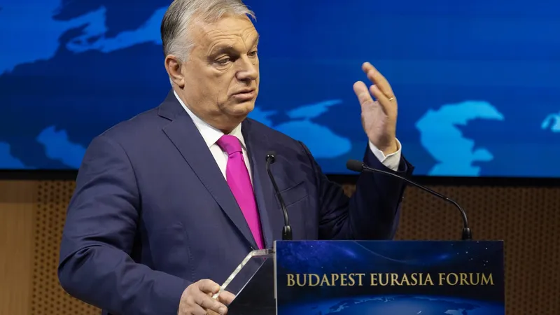 Viktor Orban: "Războiul e iminent. Rachetele Rusiei pot lovi în orice țară de lângă Ucraina" - Foto: Profimedia images