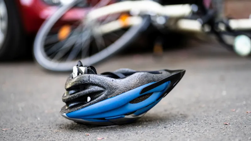 Accident fatal în Dâmbovița. Un șofer beat, care a omorât un biciclist cu mașina și a fugit, reținut - Foto: Profimedia images - Caracter ilustrativ