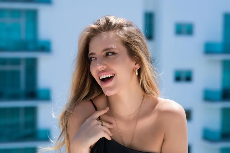 Femeie frumoasă - Foto: Freepik (Imagine cu rol ilustartiv)