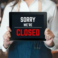 Cel mai mare lanț de fast food din România a închis 12 restaurante. Care este motivul? - Foto: SHUTTERSTOCK / imagine rol ilustrativ