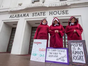 Activiste pro-choice, înainte de votarea legii. Foto: NY Times via AP