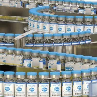 Vaccinul Pfizer/BioNTech, sigur pentru categoria de vârstă 12-15 ani, arată un studiu/FOTO: euractiv.com