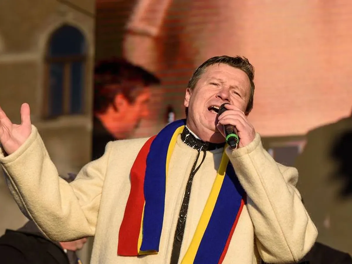 Cântăreţul de muzică populară Aurel Tămaş, în concert - Foto: Facebook/Aurel Tămaş