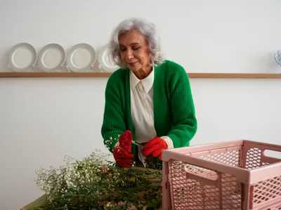 Femeie citind - Foto: Freepik