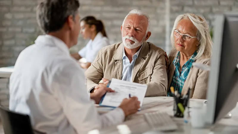 RECALCULARE PENSII Care pensionari trebuie să depună o petiție pentru bani mai mulți? - Foto: INQUAM PHOTOS / Sabin Cârstoveanu - Foto: Freepik