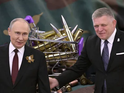 Putin, „vândut” pe la spate de Fico. Cum câștigă Slovacia 1,15 miliarde € din armele vândute Ucraina - Foto: Profimedia images