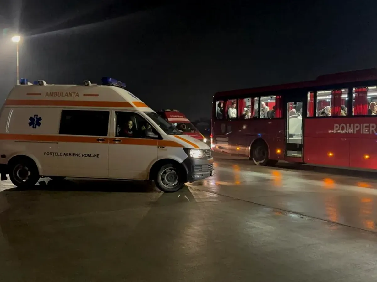 Opt pacienți palestinieni din Fâșia Gaza, aduși în România. Doi vor fi tratați la noi în țară - Foto: DSU