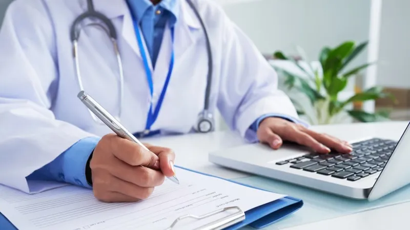 Peste 10.000 de candidați susțin examenul de rezidențiat Foto: freepik - rol ilustrativ