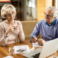Care pensionari pot pierde pensia recalculată dacă nu depun un document esențial până în septembrie foto: Freepik (fotografie cu caracter ilustrativ)