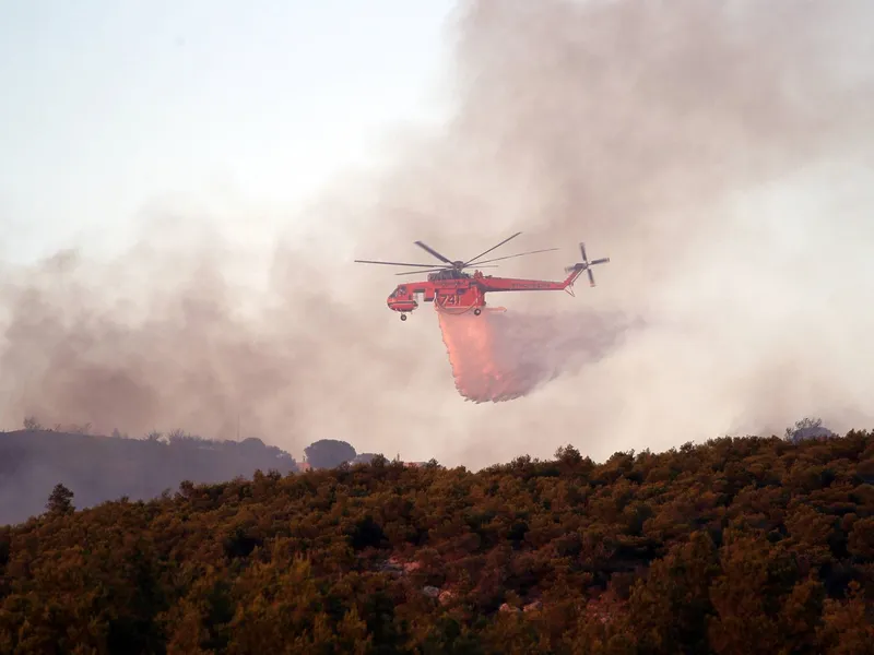 Un român de 38 de ani, arestat în Grecia. E acuzat că a provocat un incendiu de vegetație - Foto: Profimedia Images - Imagine cu rol ilustrativ