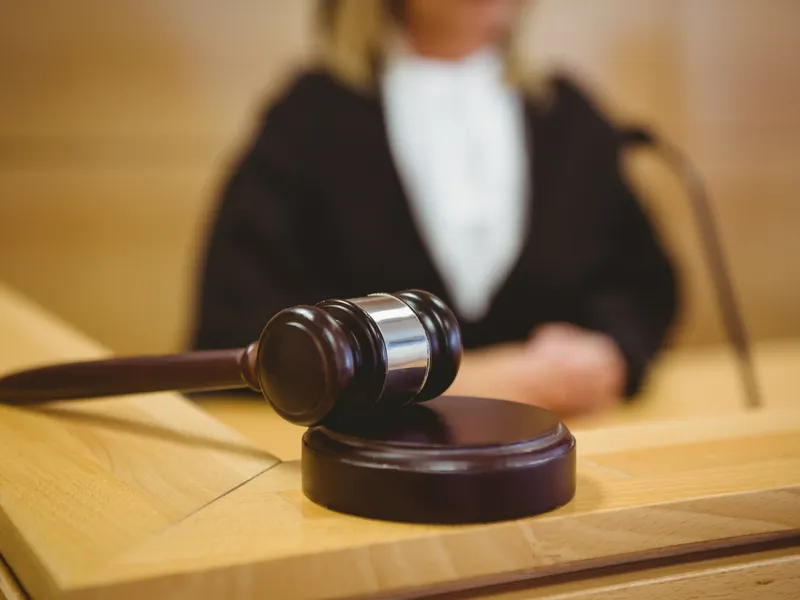 21.000 lei/lună pensie specială pentru un procuror de 53 ani. Venituri de 1.2000.000 lei în 3 ani - Foto: Freepik (Imagine cu rol ilustrativ)