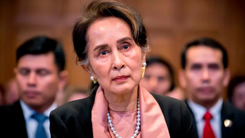 Suu Kyi are șase capete de acuzare/Foto: Dawn