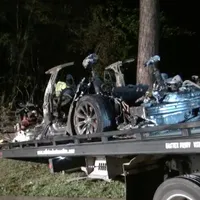Biroul Național pentru Transport și Siguranță al SUA (NTSB) a publicat un raport preliminar asupra accidentului fatal cu o Tesla din Texas în aprilie. / Foto: bbc.com
