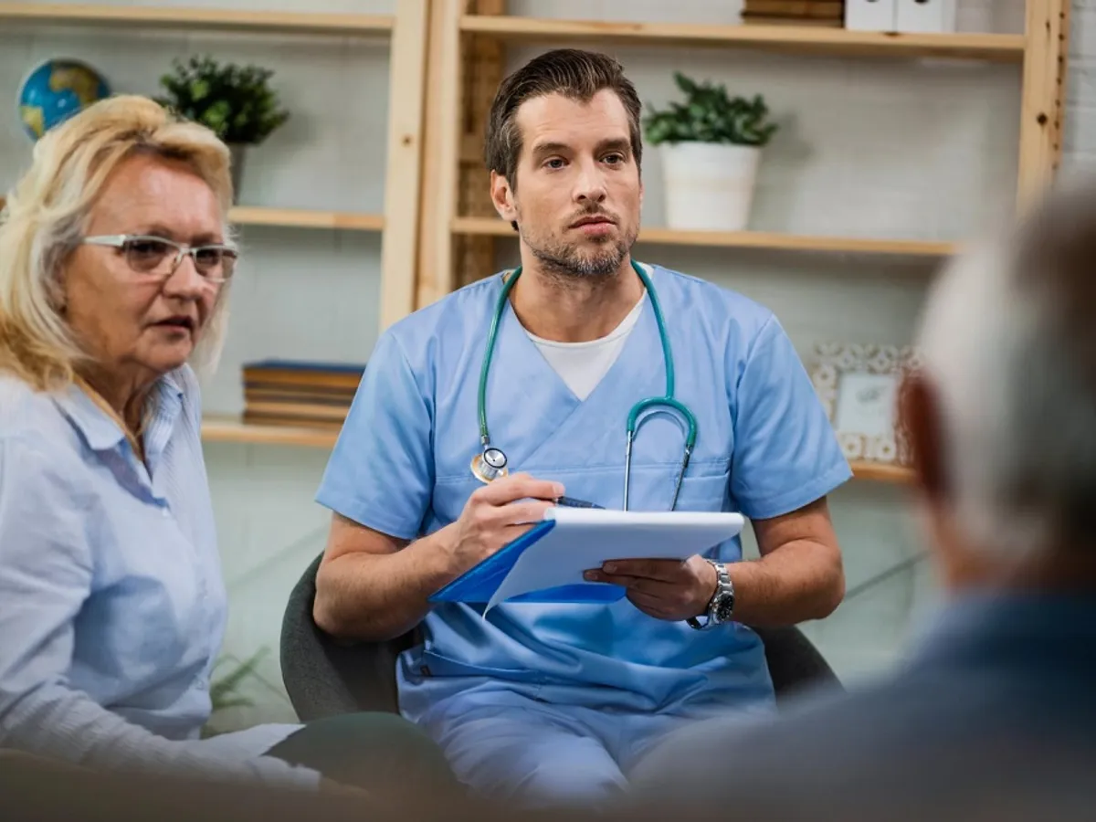 Țara cu 500.000 de români unde pacienții se pot consulta singuri. Cum pot face asta?