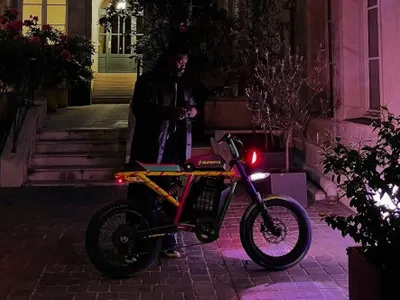 A apărut viu și nevătămat, la scurt timp după anunțul morții sale: 