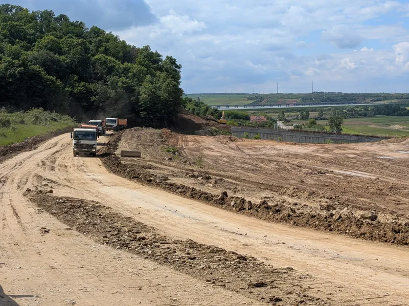 Cum merg lucrările pe ciotul autostrăzii A3 început în ianuarie. Preț: 6.700.000 €/km - Foto: Facebook / Directia Regionala de Drumuri si Poduri Cluj