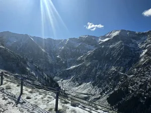 METEO Cea mai friguroasă lună mai din ultimii 50 de ani. Când anunță meteorologii că se încălzește? - Foto: Arhiva