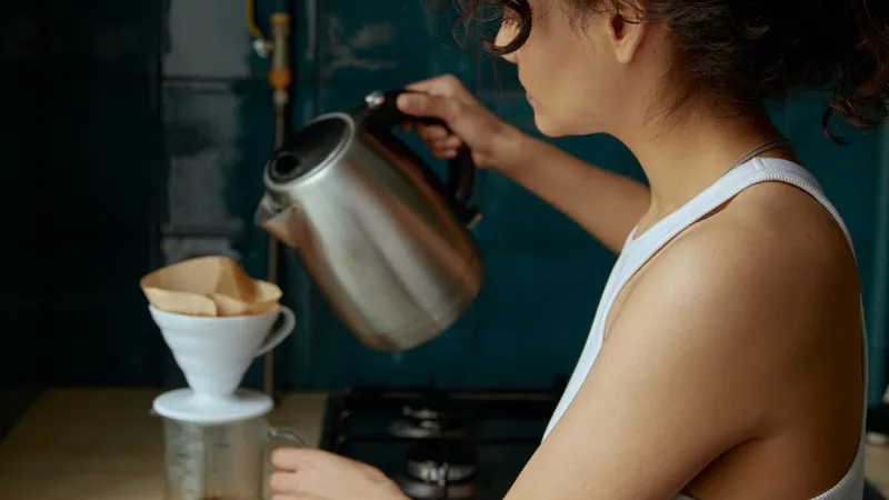 Ingredientul de 5 lei care-ți face ficatul ca nou! Adaugă-l în cafea, îl găsești la orice magazin: FOTO - Pexels(imagine cu rol ilustrativ)