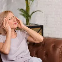 Din ce lună pensionarii vor plăti la pensie asigurări de sănătate și impozite mai mari? Ce sume sunt - Foto: Freepik