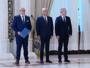 În 5 zile, CCR va avea un nou preşedinte. Cei 3 judecători noi au depus jurământul. Cum va fi ales? - Foto: captură video
