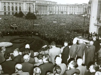 Nicolae Ceaușescu șinându-și discursul din 21 august 1968 - Foto: Fototeca onine a comunismului românesc - cota 175/1968