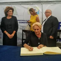 Premierul Dăncilă și ministrul fondurilor europene, Rovana Plumb Foto: Facebook