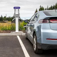 3.000 € ar plăti în plus cei ce își iau mașină electrică - Foto: Cindy Shebley