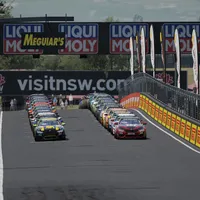 Start pe pe circuitul Mount Panorama din Bathurst / Foto: RLR BMW GT Challenge