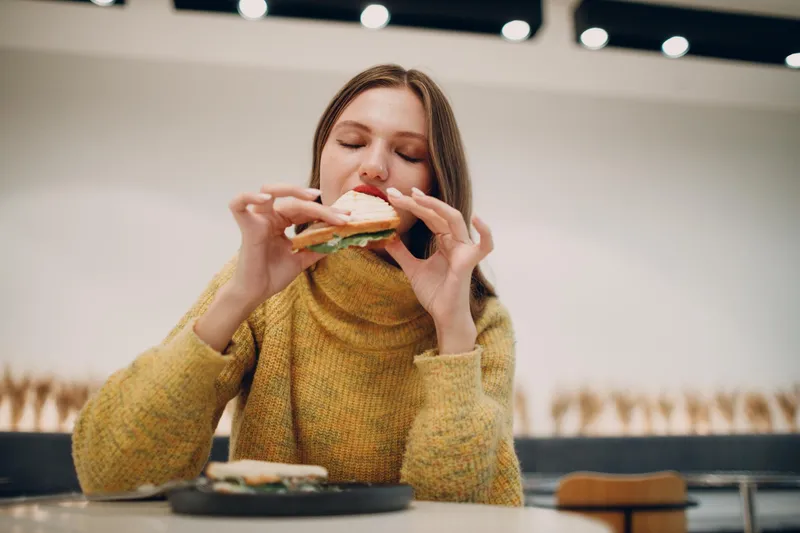 Sandviș - Foto: Freepik (Imagine cu rol ilustrativ)