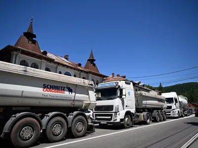 Camioanele vor achita taxe de drum mai mari - FOTO Inquam Photos / Alex Nicodim