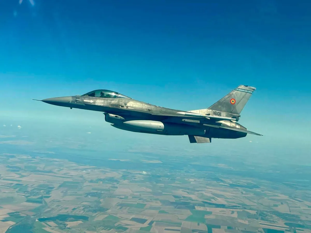 Avion de luptă F-16 al Forțelor Aeriene Române - Foto: Facebook/MApN