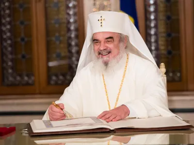 Patriarhul Daniel: Hristos este Izvorul Tămăduirii, dar dăruiește Maicii Sale putere vindecătoare - Foto: reintregirea.ro