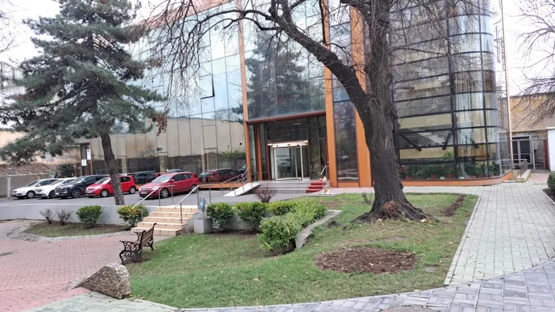 Sediul Consiliului Județean Galați, călcat de hoți de Crăciun. / Foto: monitoruldegalati.ro