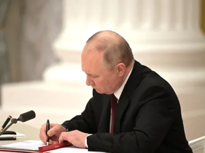 Putin reînvie „poporul sovietic”. România este vizată de o nouă lege promulgată de către dictatorul de la Kremlin