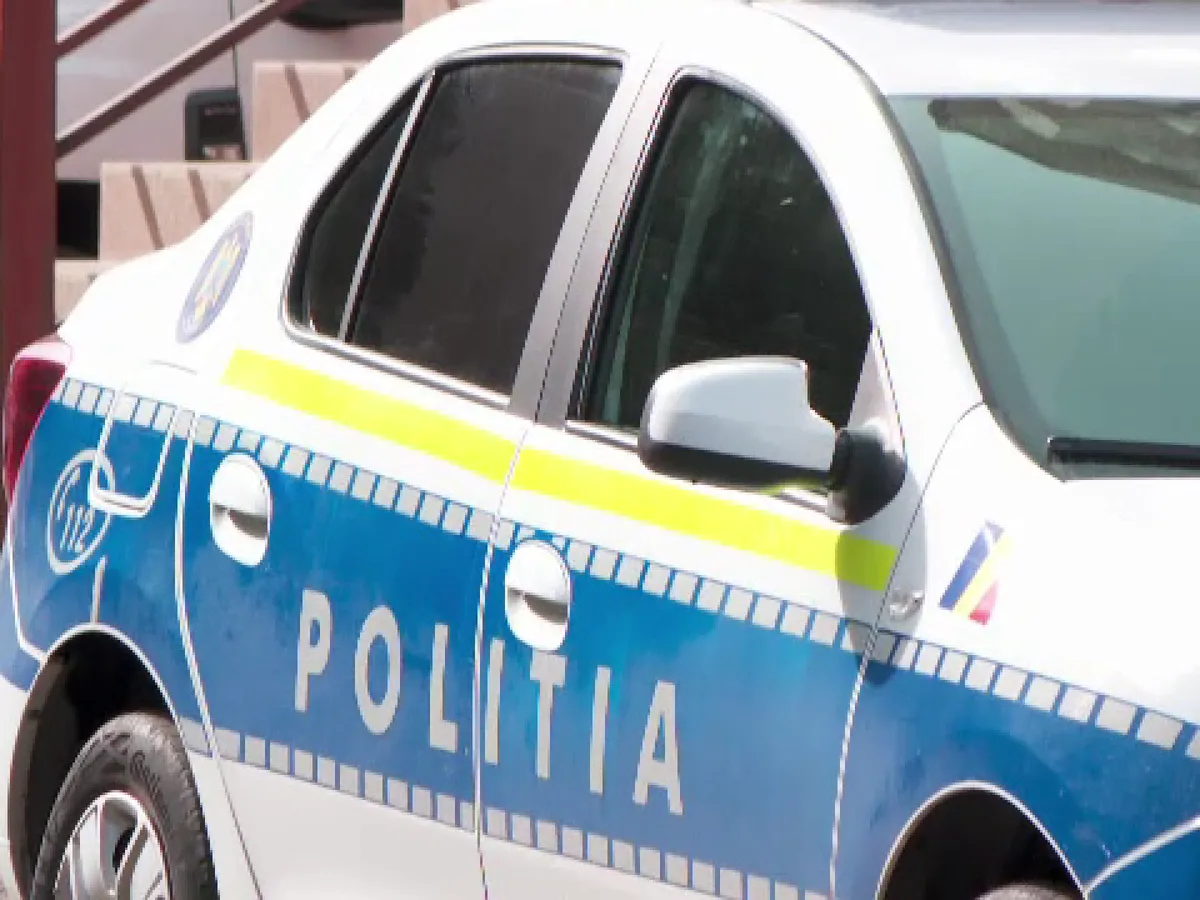 Patru infracțiuni în câteva minute, comise de o tânără. A furat o mașină și a fugit și de poliție - Foto: Arhiva (imagine cu rol ilustrativ)