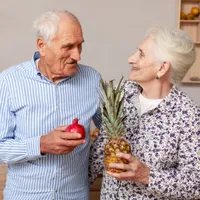 Fructul care îi ajută pe PENSIONARI să trateze reumatismul. Îi costă doar 8 lei din pensie - Foto: Freepik