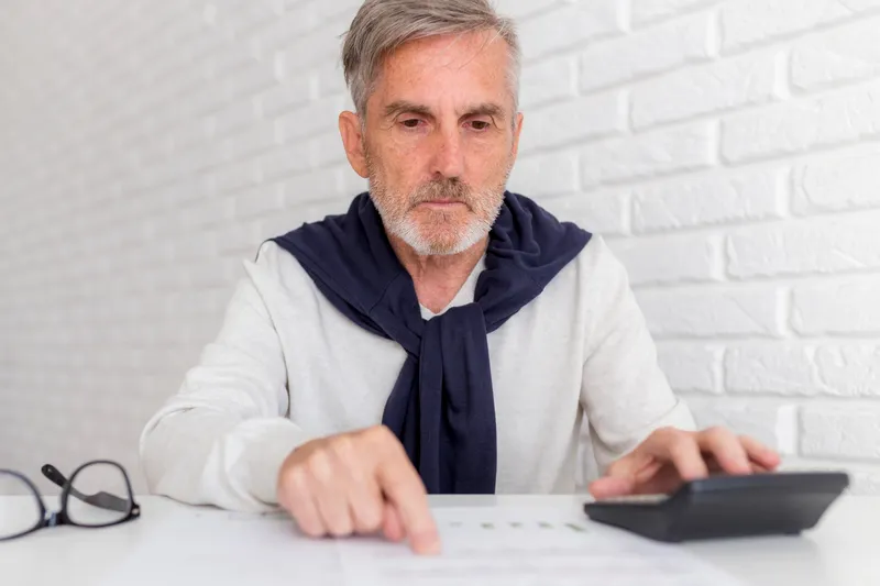 Pensionar - Foto: Magnific (Imagine cu rol ilustrativ)