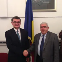 Victor Ciorbea la semnarea unui protocol cu Colegiul Psihologilor Foto: Avocatul Poporului